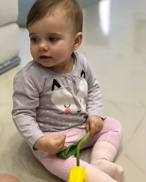 Iris-fiica-lui-Gabriela-Cristea