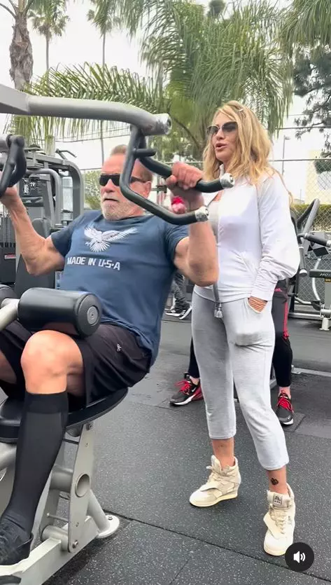 nadia-comaneci-si-arnold-schwarzenegger6