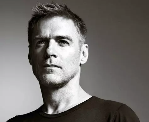 bryan-adams-stea-hollywood-walk-of-fame