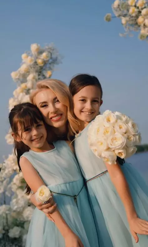 Andreea Bălan a împlinit 41 de ani  (1)