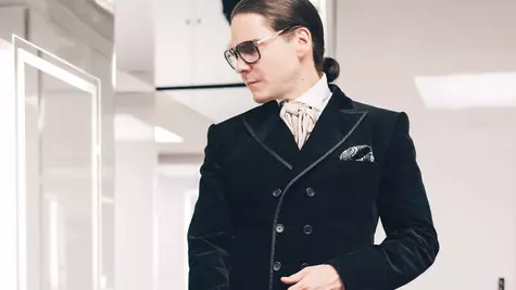 ELLE INTERVIU: Când Daniel Brühl a devenit Karl Lagerfeld