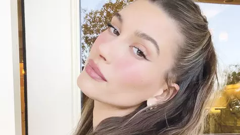 ELLE BEAUTY: You make me blush