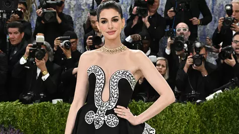 Anne Hathaway, reacție hilară după ce a fost acuzată de o gafă vestimentară de proporții