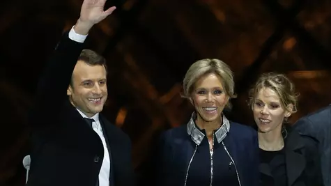 Fiica lui Brigitte Macron calcă pe urmele mamei sale. Cine e partenerul ei, cu douăzeci de ani mai tânăr?