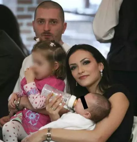 cheloo cu familia