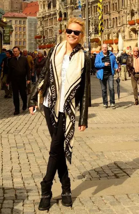 tinuta_laura_cosoi.jpg