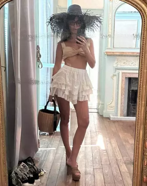 dana-budeanu-selfie-4