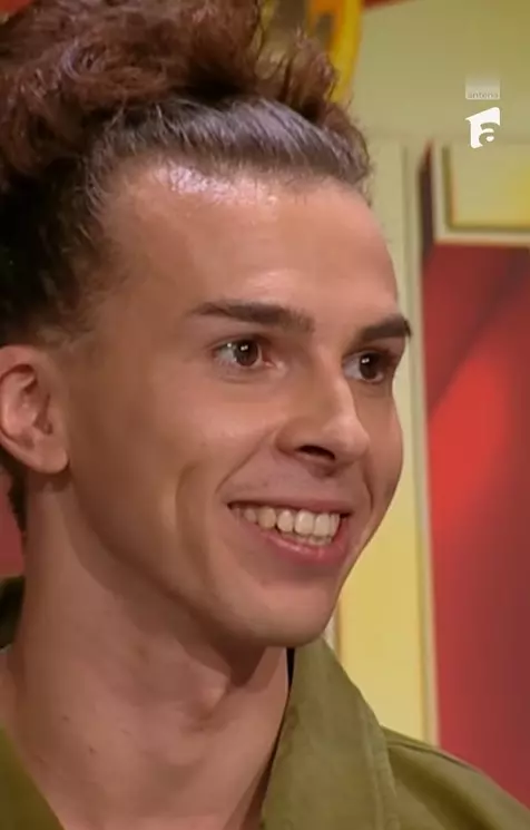 alex-szabo-chefi-la-cutite-2