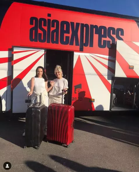 Cine-este-Estera-sora-Lidiei-Buble-de-la-Asia-Express-3