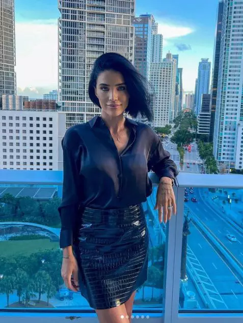 adelina-pestritu-impodobit-bradu-2