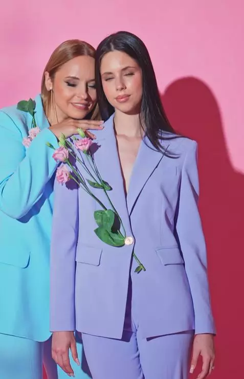 andreea-marin-si-violeta-1