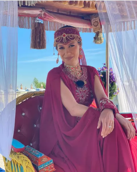 Irina Fodor – Asia Express