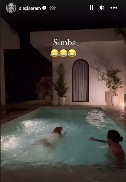 Alexia Eram, superbă în costum de baie în Bali  (10)