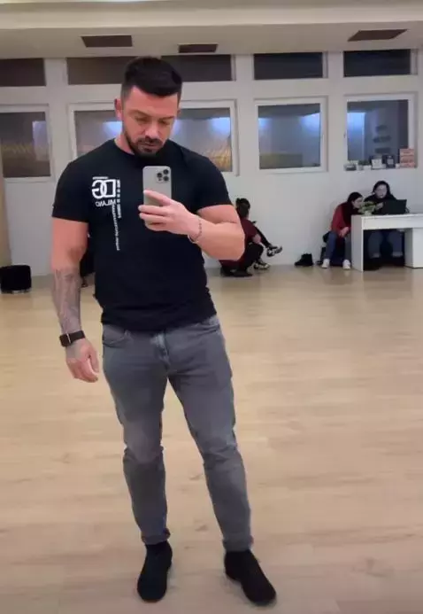 andrei-pernes-la-scoala-de-dans