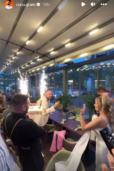 emi-de-la-noaptea-tarziu-si-iubita-lui-s-au-casatorit-cine-sunt-nasii.-primele-imagini-2-1