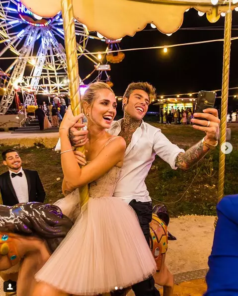 Chiara și a treia rochie Dior, de data aceasta o ținută mini.