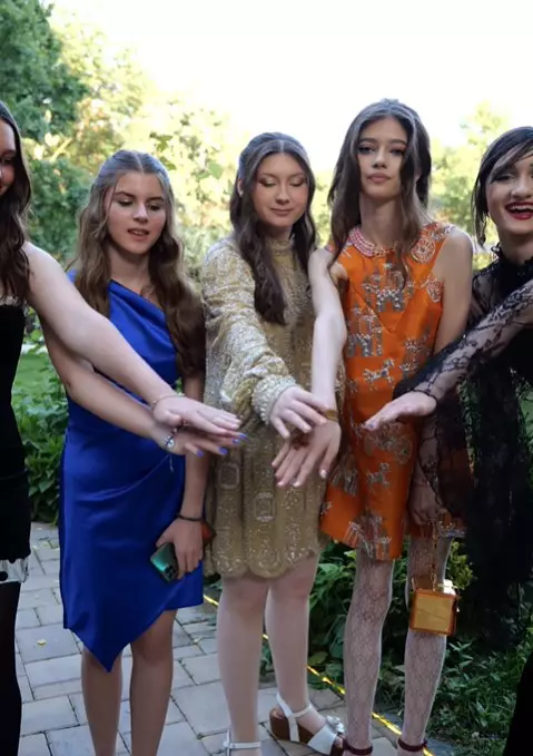 mikaela-fiica-iuliei-albu-5