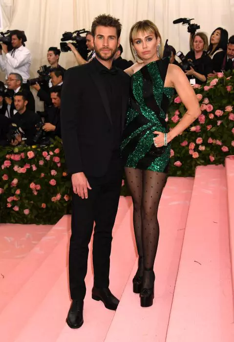 Miley Cyrus și Liam Hemsworth