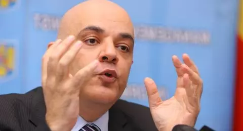 Raed Arafat, despre vaccinare: ”Vă rog documentați-vă înainte să vă condamnați copilul la moarte sau la mutilare pe viață”