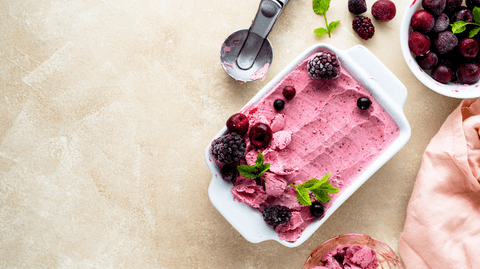 Reteta Îngheţată din fructe congelate. Rețeta cu frișcă și lapte condensat