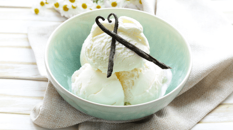 Reteta Reţeta de îngheţată fără zahăr. Cum se prepară cea mai sănătoasă înghețata de vanilie de casă