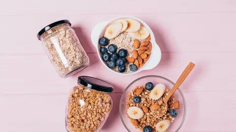 Reteta (P) 5 gustări rapide și hrănitoare pentru zilele în care totul se desfășoară pe fugă