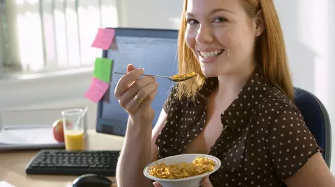 Reteta (P) Idei de combinații cu cereale care să îți înveselească pauza de gustare 