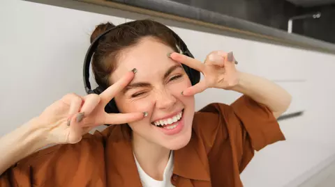 Reteta (P) Aparatul dentar Spark - pentru un zâmbet corect aliniat, fără compromisuri