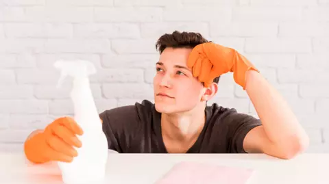 Reteta (P) Cum cureți chiar și cele mai dificile pete fără să deteriorezi suprafețele