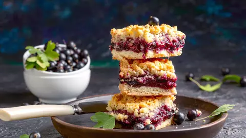 Reteta (P) Rețetă pentru prăjitură de post cu dulceață de fructe de pădure