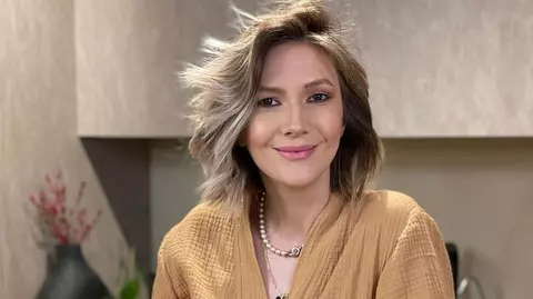 Adela Popescu, imagini inedite în costum de baie, la o lună de când a născut