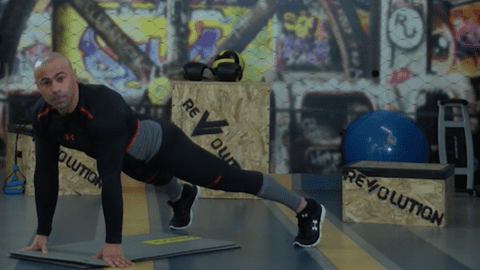 4 exerciții provocatoare care ard rapid caloriile