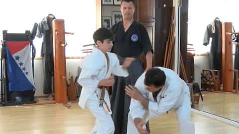 Karate pentru copii. Episodul 3: Apărare la o tentativă de răpire