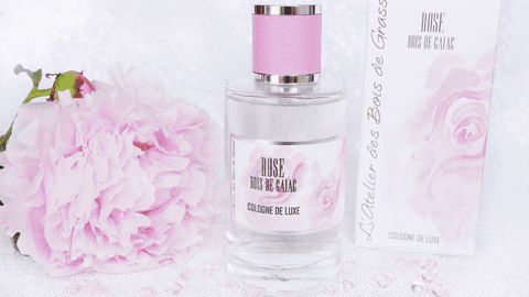 (P) Cadourile potrivite în note parfumate – descoperă ofertele de la Parfums De Provence pentru gama Atelier des Bois de Grasse