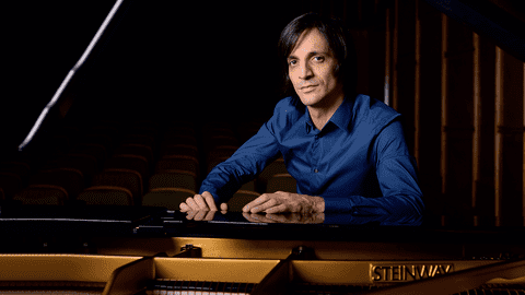 EXCLUSIV AVANTAJE Mariano Castro, pianistul argentinian care și-a părăsit țara natală pentru ca s-a îndrăgostit de o româncă: "Am venit în România din dragoste"