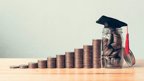 Cum să cheltuiești mai puțin. Recomandări de la Nicoleta Deliu, profesor de educație financiară