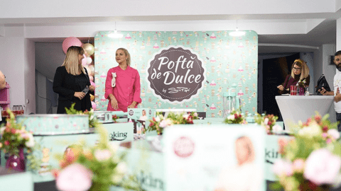 (P) Pastry Chef Simona Pope semnează Poftă de Dulce, noua linie produse de cofetărie și patiserie Cooking by HEINNER