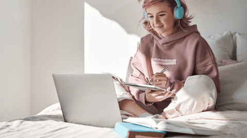 Meditațiile se mută online anul acesta: Elevii se pot pregăti de pe telefon prin programul Gata de Bac 2021