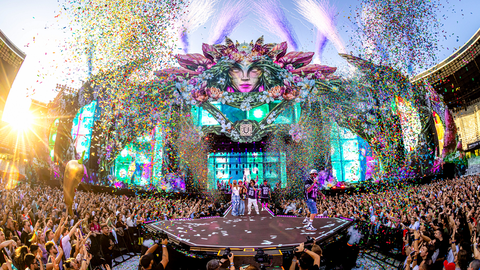 Muzica unește oameni și inimi - peste 120.000 de fani au ajuns în unviersul UNTOLD în cea de a treia zi de festival
