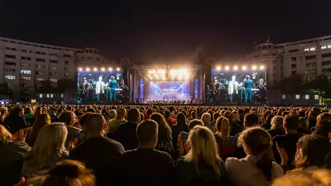 Unforgettable Festival 2025: trei zile de magie, peste 60.000 de spectatori și un succes fără precedent în Piața Constituției