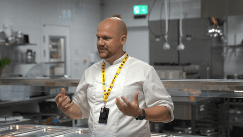 Cele 5 reguli de aur după care se fac și mobila, și mâncarea. Interviu exclusiv cu Daniel Yngvesson, Global Food Designer IKEA, omul care dă gustul final