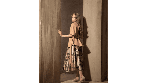 Soft Tailoring: trendul care redefinește stilul lunii august