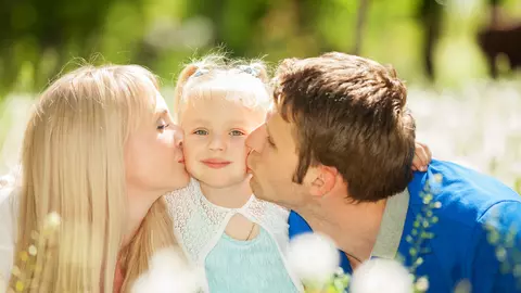 Rolul tatălui în viaţa copilului