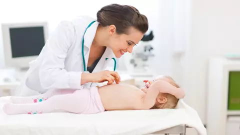 Îi e teamă de medic! Ce poți face?