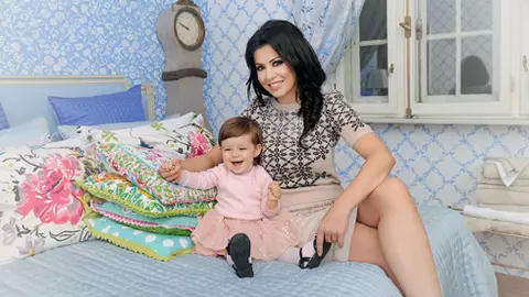 Simona Pătruleasa, primul pictorial cu fetița ei, Ingrid