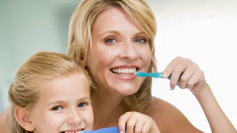 Dințișori sănătoși - sfaturi pentru 0 - 5 ani