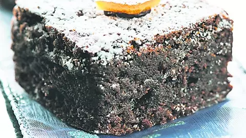 Negresă cu nuci și stafide