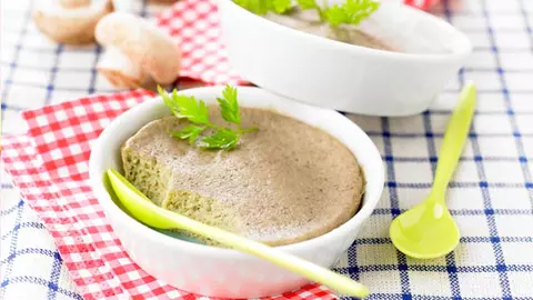 Omletă cu ciuperci, la cuptor (de la 12 luni)