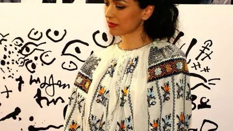 OLIVIA STEER: “Copiii mei mă inspiră să fac ce nici cu gândul nu gândeam”