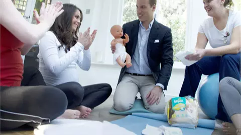 Cum se pregătesc Ducesa Kate şi Prinţul William pentru venirea pe lume a bebeluşului regal, în fotografiile lui Alison Jackson